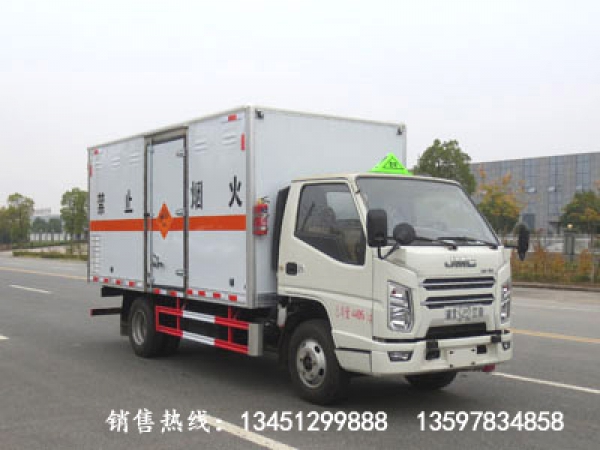 江鈴易燃液體廂式運輸車(chē)（藍牌國六）