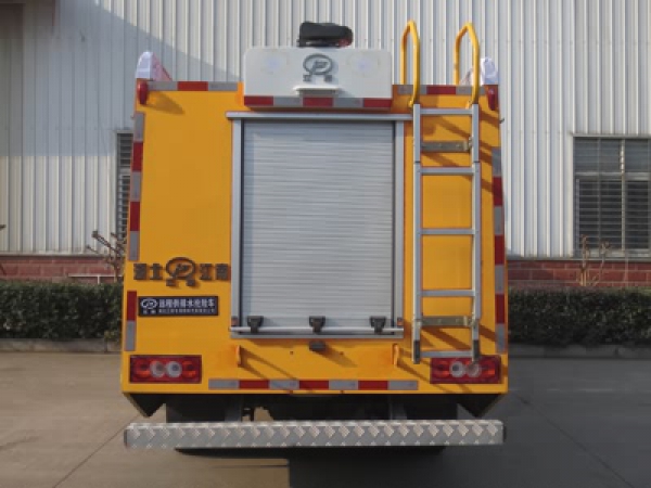 福田四驅遠程供排水搶險車(chē)
