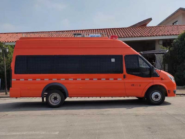 江鈴全順12座運兵車(chē)