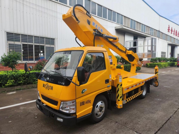 江鈴28米藍牌伸縮式高空作業(yè)車(chē)